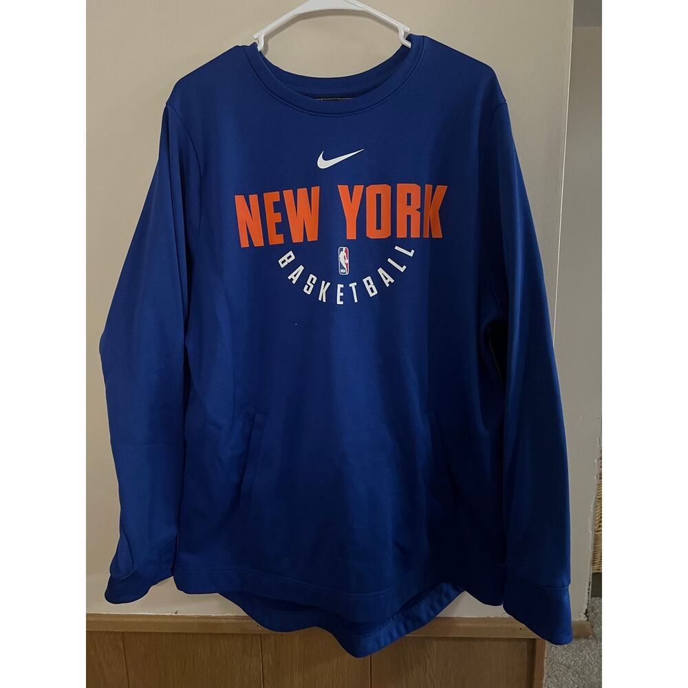 Nike New York Knicks Long Sleeve Shirt